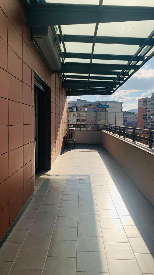 Proper Central Apartment Tirana Exterior foto